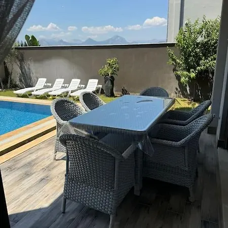 Villa Misafirlerin Favorisi Naz